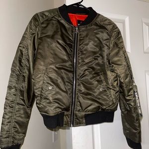 Basic, bombers jacket